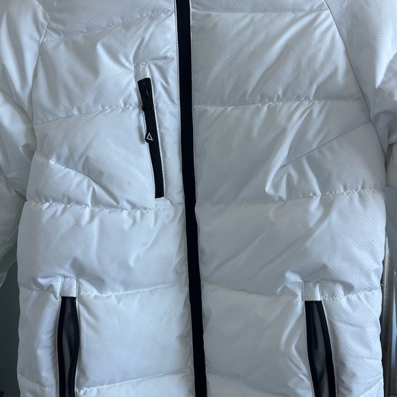 White AVALANCHE ski jacket with hood. - Picture 2 of 5
